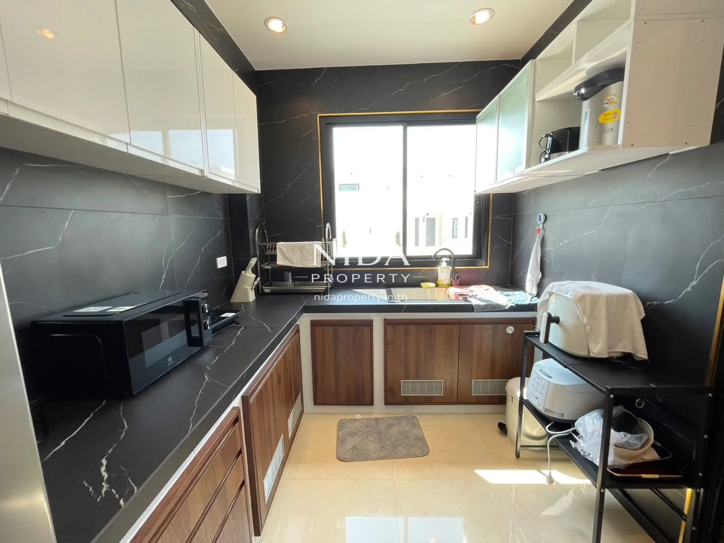 บ้านพูลวิลล่า 2 ชั้น สวยใหม่ บ่อฝ้าย หัวหินซอย 6 - 7