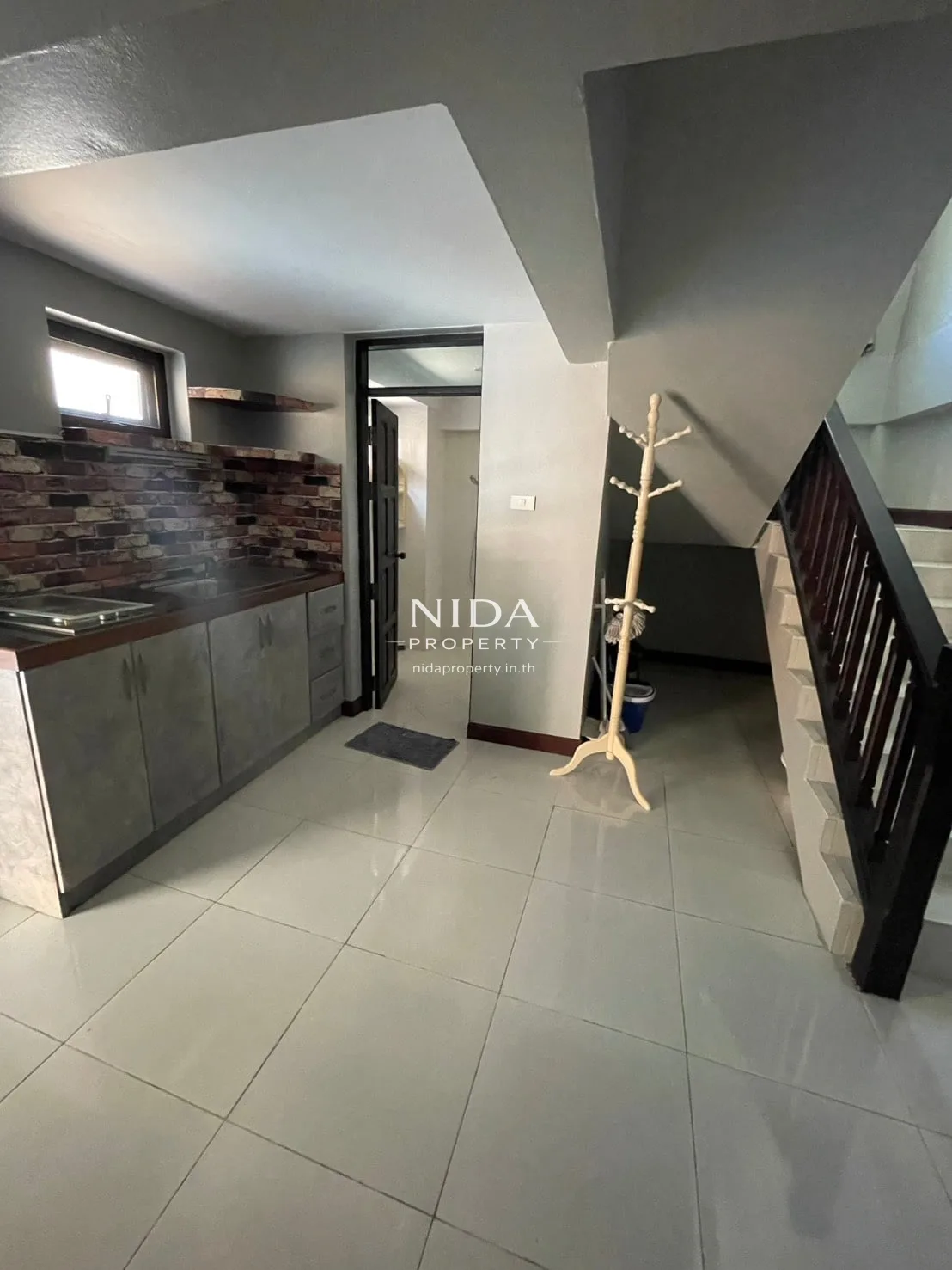 บ้านสองชั้นซอย 102 พร้อมสระ - 6
