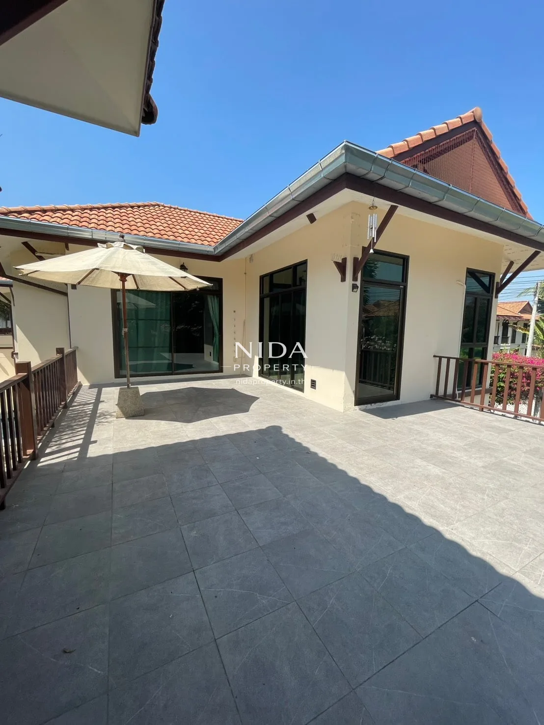 บ้านสองชั้นซอย 102 พร้อมสระ - 16