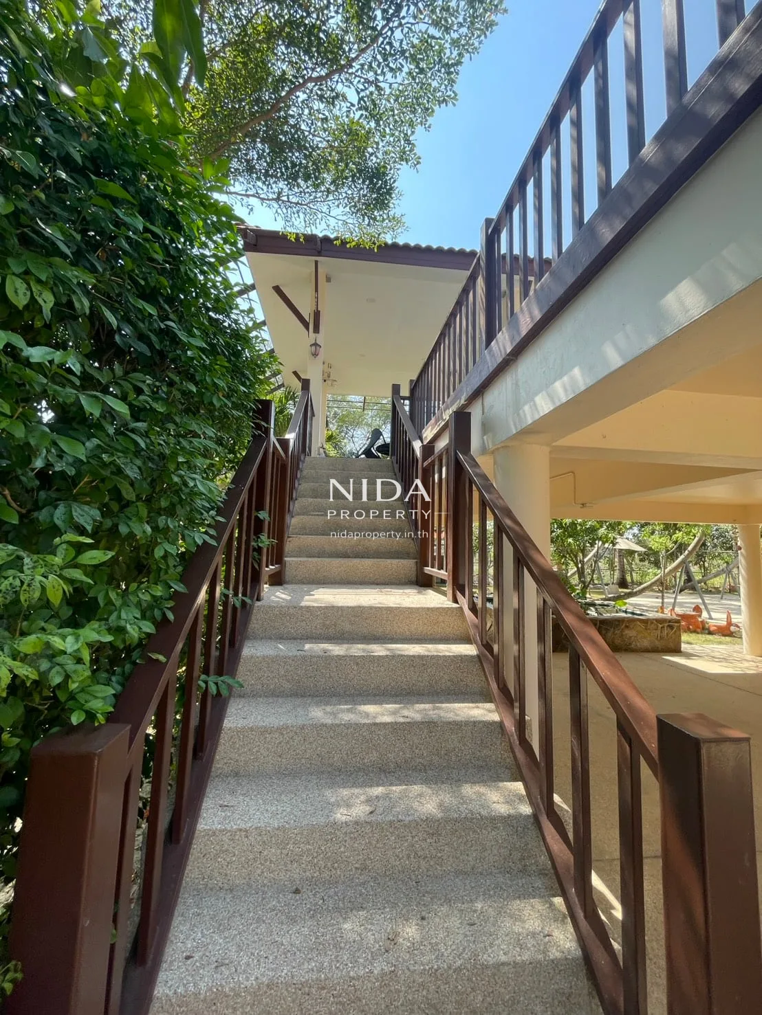 บ้านสองชั้นซอย 102 พร้อมสระ - 19
