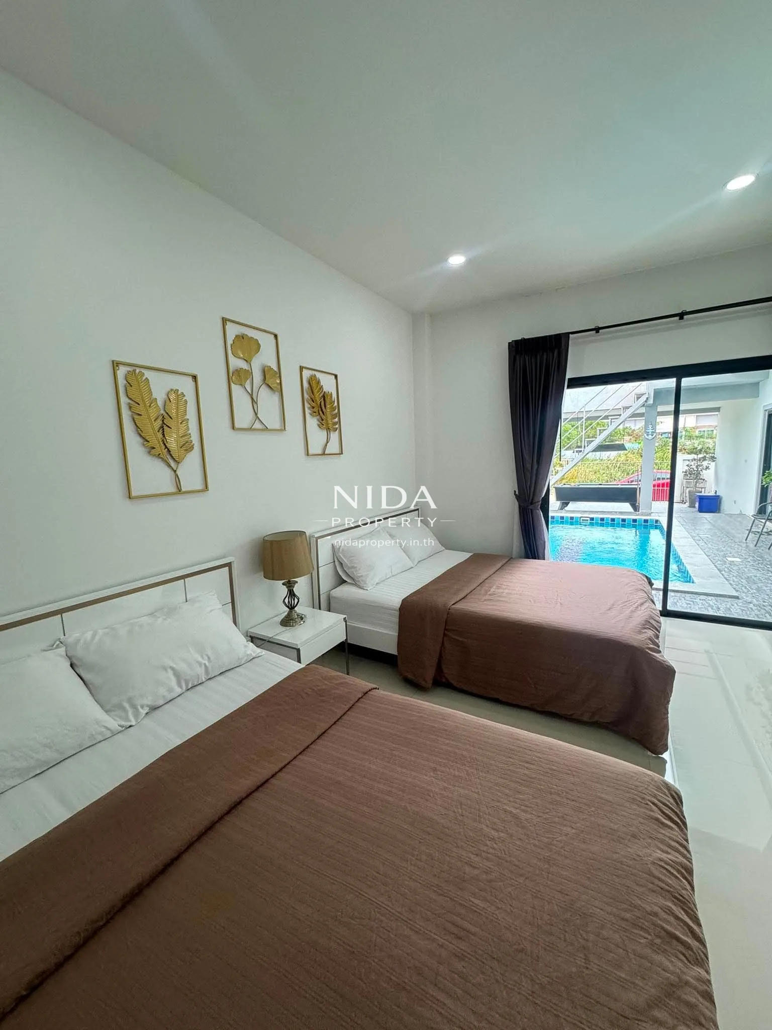 บ้านพร้อมสระส่วนตัวสไตล์โมเดิร์น ซอย 102 - 6