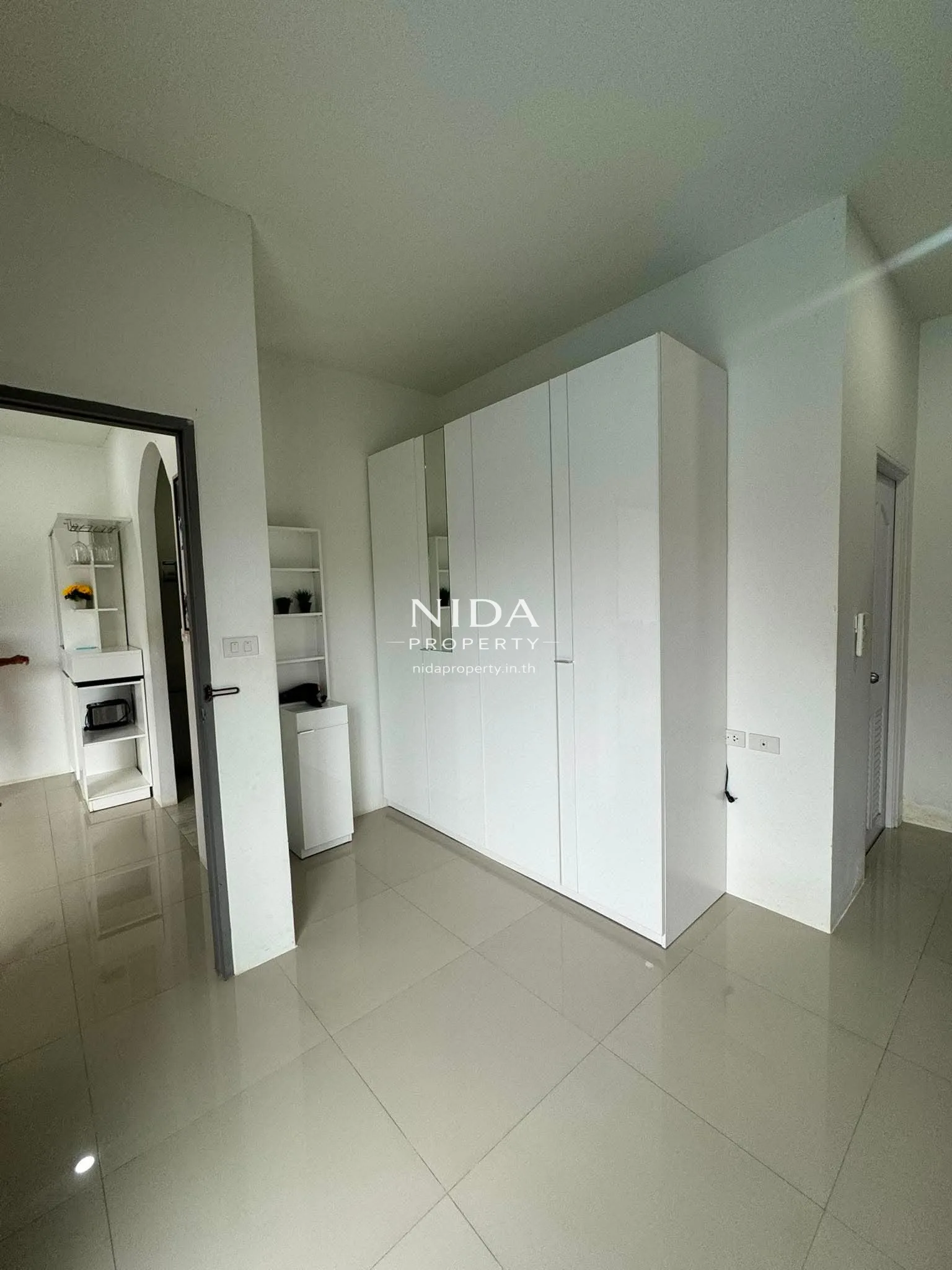 บ้านพร้อมสระส่วนตัวสไตล์โมเดิร์น ซอย 102 - 12