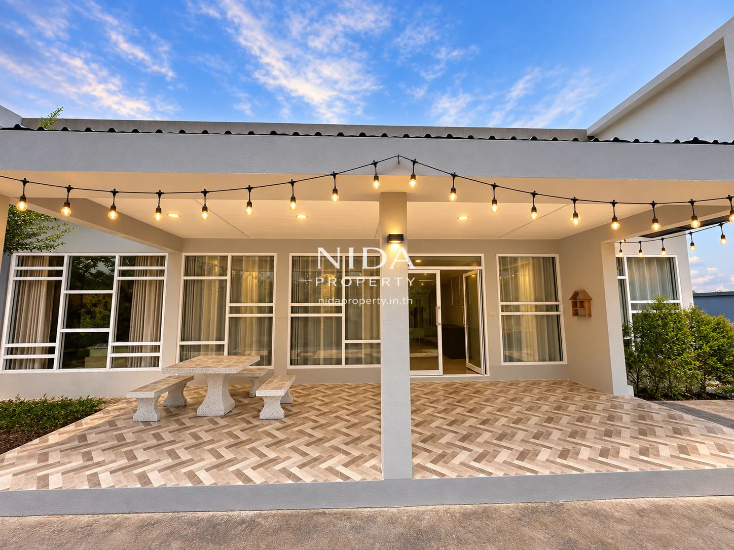 Modern Loft 5-Bedroom Private Pool Villa for Rent - 3