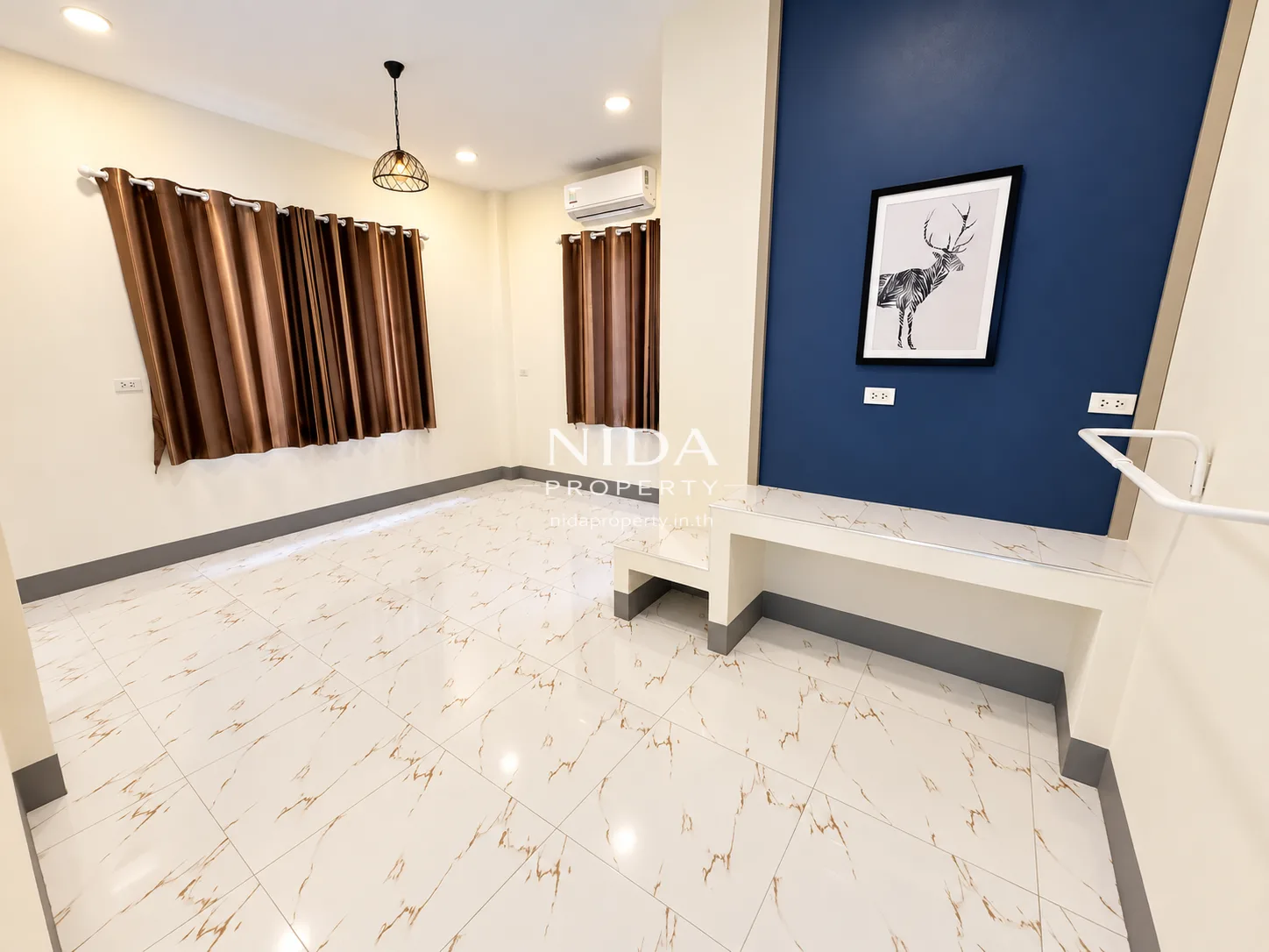 Modern Loft 5-Bedroom Private Pool Villa for Rent - 18