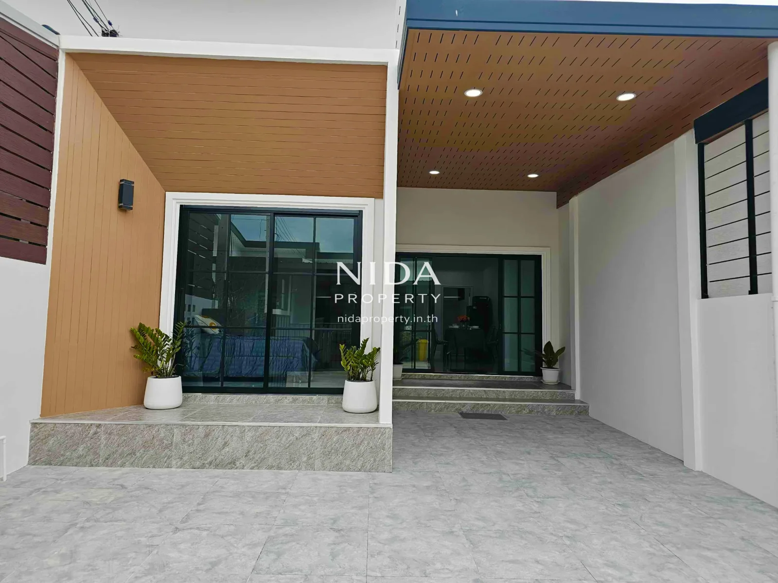 Midtown soi 102
